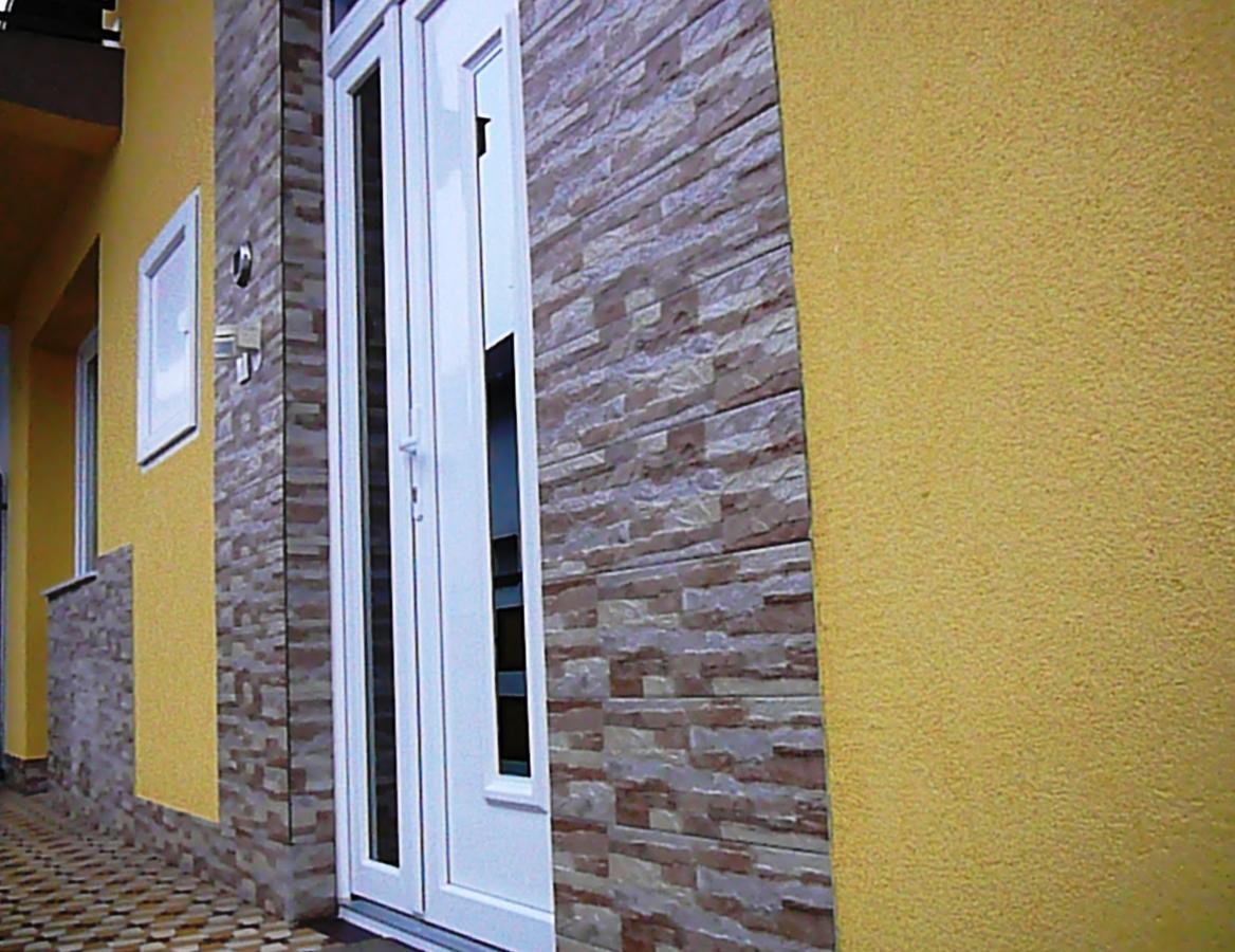 Heviz Erika Apartman Exterior photo